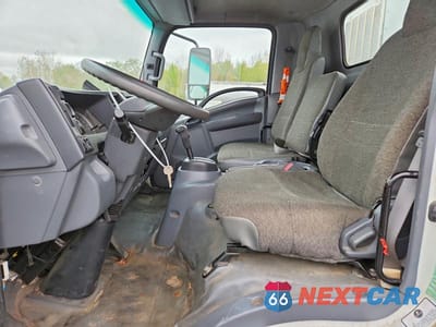 Zdjęcie 7 z 13 samochodu: 2018 ISUZU NRR VIN:JALE5W164J7303576 - miniatura