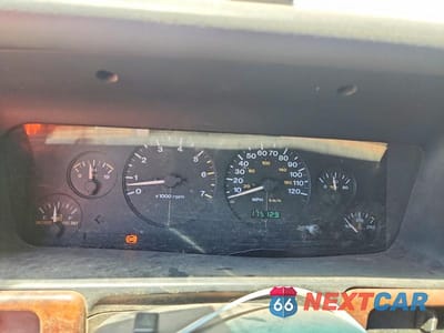 Zdjęcie 9 z 12 samochodu: 1998 JEEP GRAND CHEROKEE LAREDO VIN:1J4GZ58Y3WC365799 - miniatura