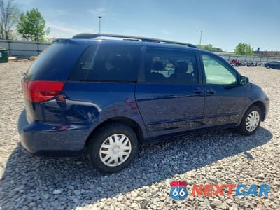Trzecie zdjęcie samochodu z tyłu: 2004 TOYOTA SIENNA VIN:5TDZA23C94S146390 - miniatura