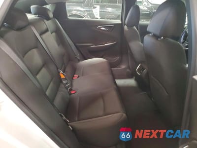 Zdjęcie 10 z 12 samochodu: 2018 CHEVROLET MALIBU LT VIN:1G1ZD5ST5JF101414 - miniatura