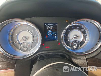 Zdjęcie 9 z 12 samochodu: 2013 CHRYSLER 300 VIN:2C3CCAAG5DH553125 - miniatura