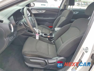 Zdjęcie 7 z 13 samochodu: 2023 KIA FORTE LXS VIN:3KPF24AD7PE608824 - miniatura