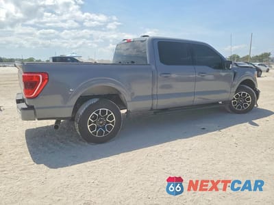 Trzecie zdjęcie samochodu z tyłu: 2023 FORD F150 SUPERCREW VIN:1FTFW1E57PFD10723 - miniatura
