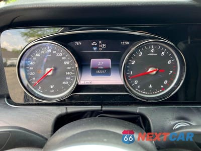 Zdjęcie 6 z 11 samochodu: 2019 MERCEDES-BENZ E 300 4MATIC VIN:WDDZF4KB0KA606543 - miniatura