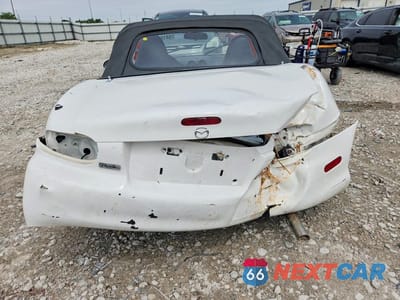 Zdjęcie 6 z 13 samochodu: 2001 MAZDA MX-5 MIATA BASE VIN:JM1NB353210217135 - miniatura