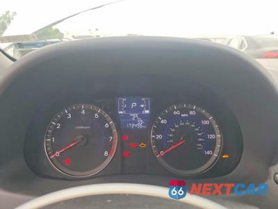 Zdjęcie 9 z 12 samochodu: 2016 HYUNDAI ACCENT SE VIN:KMHCT4AE8GU048804 - miniatura