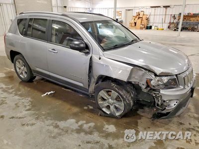 Czwarte zdjęcie samochodu z boku: 2016 JEEP COMPASS SPORT VIN:1C4NJDBB3GD798215 - miniatura