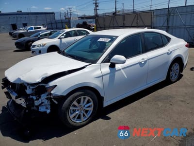 2026 TOYOTA CAMRY LE 4T1DAACK5TU213178 - główne zdjęcie licytacji z USA - miniatura