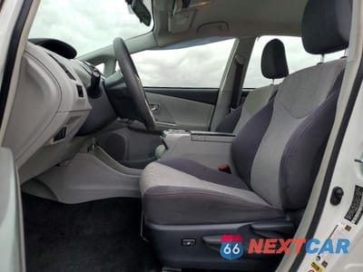 Zdjęcie 7 z 12 samochodu: 2015 TOYOTA PRIUS V THREE VIN:JTDZN3EU0FJ026302 - miniatura