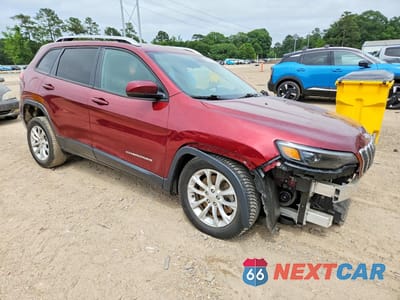 Czwarte zdjęcie samochodu z boku: 2020 JEEP CHEROKEE LATITUDE VIN:1C4PJLCB4LD547442 - miniatura