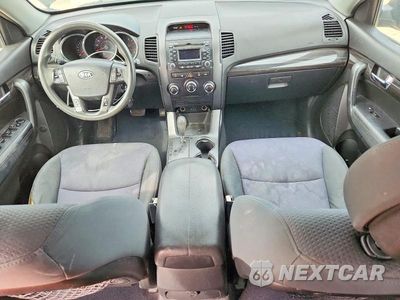 Zdjęcie 8 z 13 samochodu: 2011 KIA SORENTO LX VIN:5XYKT3A19BG103133 - miniatura