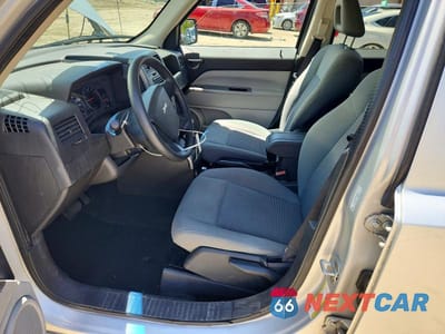 Zdjęcie 7 z 13 samochodu: 2007 JEEP PATRIOT SPORT VIN:1J8FF28W77D364974 - miniatura