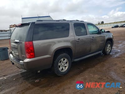 Trzecie zdjęcie samochodu z tyłu: 2013 GMC YUKON XL K1500 SLT VIN:1GKS2KE7XDR303782 - miniatura
