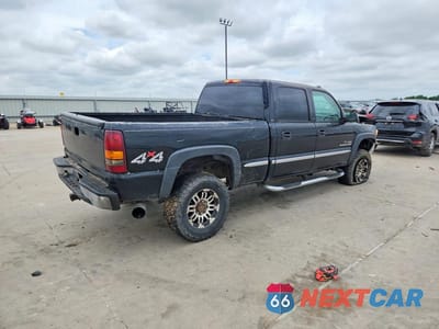 Trzecie zdjęcie samochodu z tyłu: 2001 GMC SIERRA K2500 HEAVY DUTY VIN:1GTHK231X1F145204 - miniatura