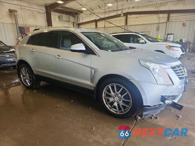 Czwarte zdjęcie samochodu z boku: 2013 CADILLAC SRX PERFORMANCE COLLECTION VIN:3GYFNHE35DS511662 - miniatura