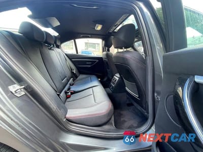 Zdjęcie 6 z 14 samochodu: 2018 BMW 330 XI VIN:WBA8D9G58JNU71313 - miniatura