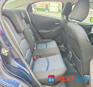 Zdjęcie 10 z 12 samochodu: 2017 TOYOTA YARIS IA BASE VIN:3MYDLBYVXHY163214 - miniatura