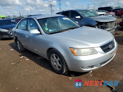 Czwarte zdjęcie samochodu z boku: 2006 HYUNDAI SONATA GLS VIN:KMHEU46C46A106324 - miniatura