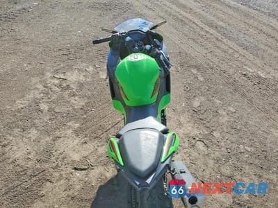 Zdjęcie 6 z 9 samochodu: 2024 KAWASAKI EX500 H VIN:ML5EXGH16RDA11336 - miniatura