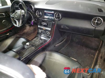 Zdjęcie 8 z 12 samochodu: 2015 MERCEDES-BENZ SLK 250 VIN:WDDPK4HA4FF103396 - miniatura