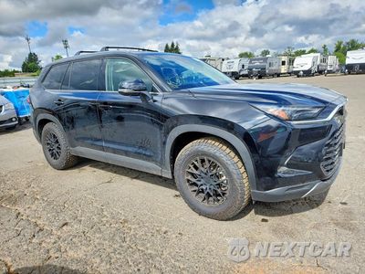 Czwarte zdjęcie samochodu z boku: 2026 TOYOTA GRAND HIGHLANDER PLATINUM VIN:5TDAAAB58TS110621 - miniatura
