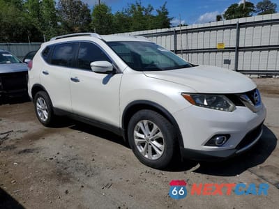 Czwarte zdjęcie samochodu z boku: 2015 NISSAN ROGUE SV VIN:5N1AT2MT1FC765796 - miniatura