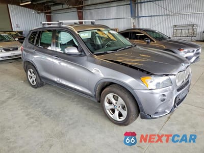 Czwarte zdjęcie samochodu z boku: 2012 BMW X3 XDRIVE28I VIN:5UXWX5C56CL719149 - miniatura