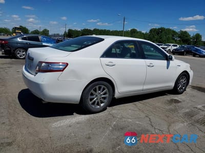 Trzecie zdjęcie samochodu z tyłu: 2011 TOYOTA CAMRY HYBRID VIN:4T1BB3EK5BU126943 - miniatura