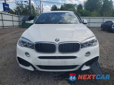Piąte zdjęcie samochodu w środku: 2018 BMW X6 XDRIVE35I VIN:5UXKU2C58J0X48785 - miniatura