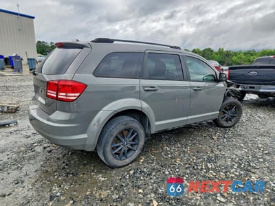 Trzecie zdjęcie samochodu z tyłu: 2020 DODGE JOURNEY SE VIN:3C4PDCABXLT238207 - miniatura