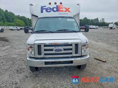 Piąte zdjęcie samochodu w środku: 2022 FORD E450 DELIVERY TRUCK VIN:1FDXE4FN2NDC01548 - miniatura