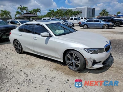Czwarte zdjęcie samochodu z boku: 2019 BMW 330I VIN:WBA5R1C50KAK11945 - miniatura