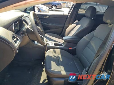 Zdjęcie 7 z 12 samochodu: 2018 CHEVROLET CRUZE LS VIN:1G1BC5SM2J7203969 - miniatura