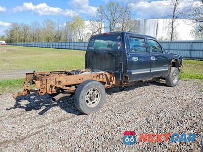 Trzecie zdjęcie samochodu z tyłu: 2005 CHEV SILVERADO CREW CAB ( VIN:1GCHK23U15F960603 - miniatura