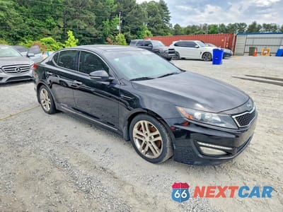 Czwarte zdjęcie samochodu z boku: 2013 KIA OPTIMA SX VIN:5XXGR4A63DG098864 - miniatura