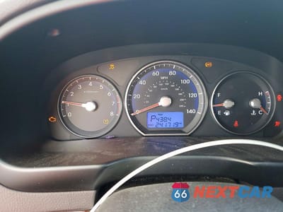 Zdjęcie 9 z 12 samochodu: 2010 HYUNDAI SANTA FE GLS VIN:5NMSG3AB4AH385490 - miniatura