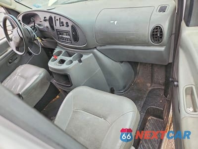 Zdjęcie 8 z 13 samochodu: 2004 FORD ECONOLINE E250 VAN VIN:1FTNE24W24HB10640 - miniatura