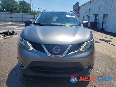 Piąte zdjęcie samochodu w środku: 2018 NISSAN ROGUE SPORT SV VIN:JN1BJ1CPXJW152065 - miniatura