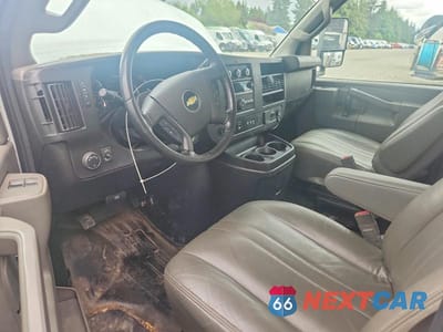 Zdjęcie 8 z 13 samochodu: 2021 CHEVROLET EXPRESS BOX TRUCK VIN:1HA6GVC76MN006823 - miniatura