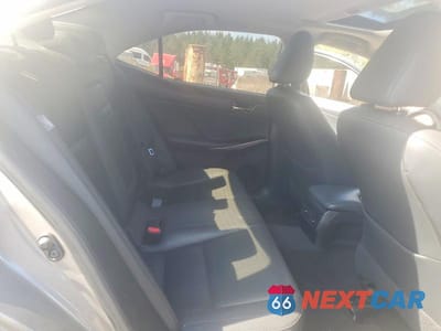 Zdjęcie 10 z 12 samochodu: 2016 LEXUS IS 200T VIN:JTHBA1D28G5004705 - miniatura