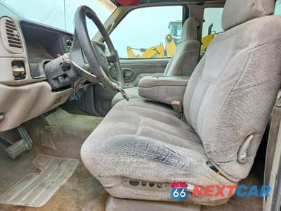 Zdjęcie 7 z 12 samochodu: 1999 GMC SIERRA K1500 VIN:1GTEK19R9XR502387 - miniatura