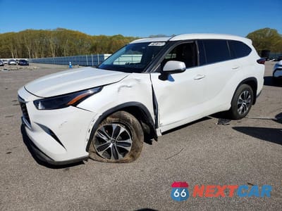 2022 TOYOTA HIGHLANDER HYBRID XLE 5TDHBRCH4NS543312 - główne zdjęcie licytacji z USA - miniatura