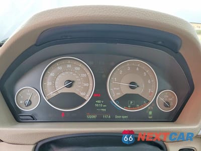Zdjęcie 9 z 12 samochodu: 2012 BMW 328 I VIN:WBA3A5C53CF341289 - miniatura