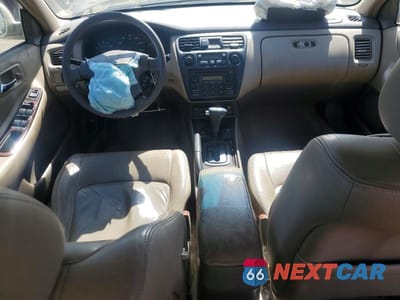 Zdjęcie 8 z 12 samochodu: 2000 HONDA ACCORD EX VIN:1HGCG1651YA073905 - miniatura