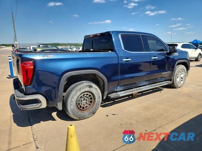 Trzecie zdjęcie samochodu z tyłu: 2021 GMC SIERRA K1500 SLT VIN:3GTU9DET6MG211593 - miniatura