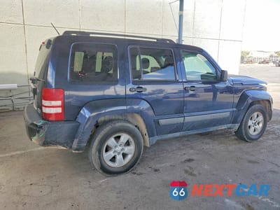 Trzecie zdjęcie samochodu z tyłu: 2011 JEEP LIBERTY SPORT VIN:1J4PN2GK7BW545643 - miniatura
