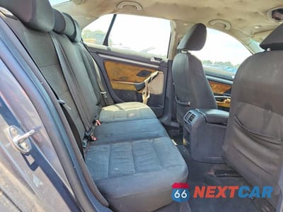 Zdjęcie 10 z 12 samochodu: 2010 VOLKSWAGEN JETTA S VIN:3VWJX7AJ9AM102537 - miniatura