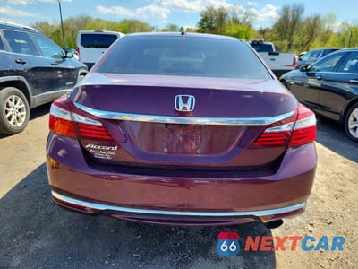 Zdjęcie 6 z 12 samochodu: 2017 HONDA ACCORD EX VIN:1HGCR2F75HA044635 - miniatura