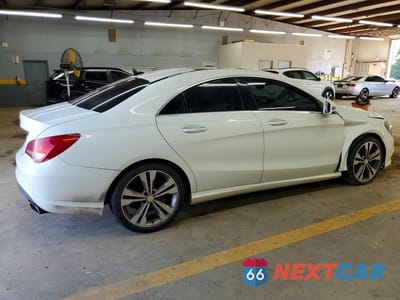Trzecie zdjęcie samochodu z tyłu: 2015 MERCEDES-BENZ CLA 250 VIN:WDDSJ4EB9FN176182 - miniatura