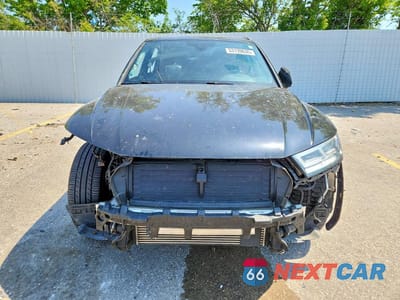 Piąte zdjęcie samochodu w środku: 2019 AUDI Q5 PREMIUM PLUS VIN:WA1BNAFYXK2021078 - miniatura